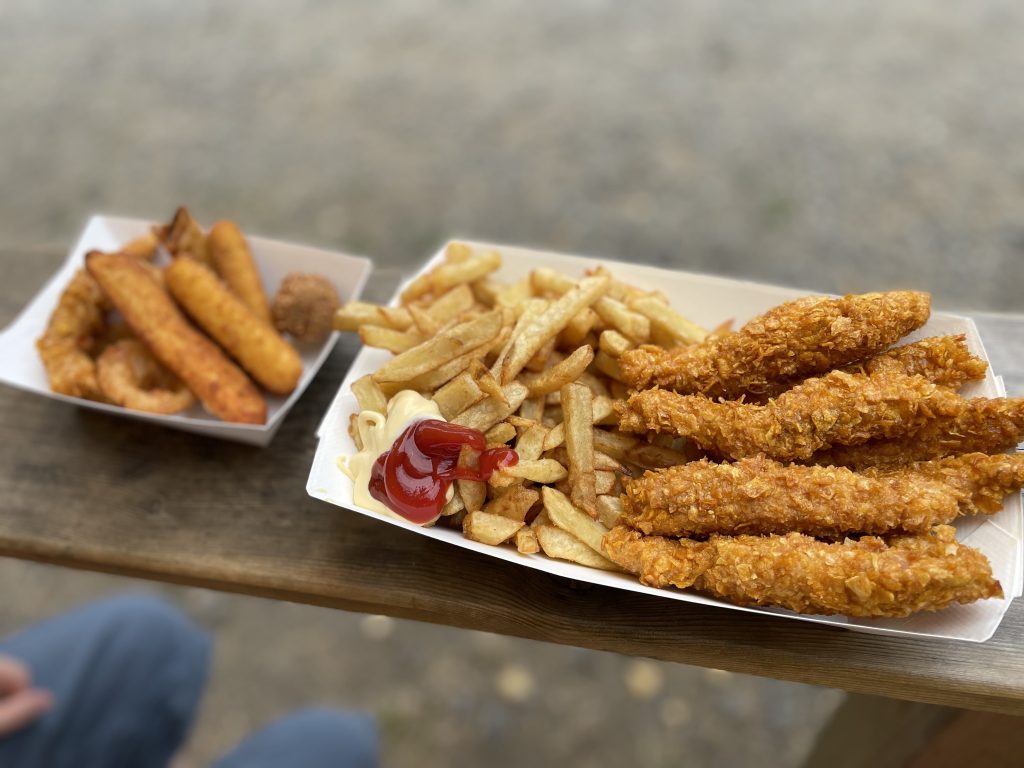 Repas au food truck les voisines au Lac d'Aydat