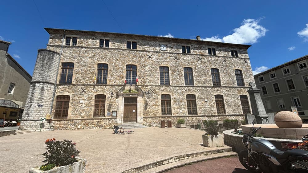 l'Hôtel de Ville de Vallon Pont d'Arc